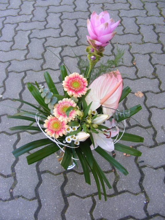 Curcuma, gerbery, anturie, alstromera, lilie